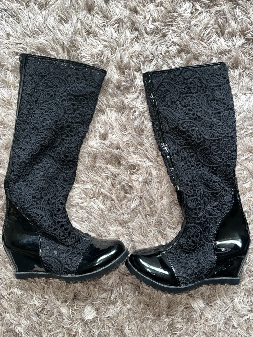 WENLAI Women’s Size 9 Black Bohemian Floral Lace Mid-Calf Zip Up Wedge Boots